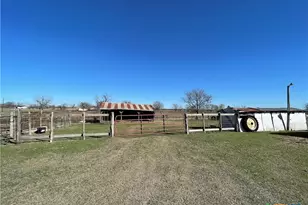 8901 FM437, Rogers, TX 76569 - Photo 21