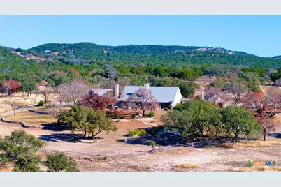 521 Bluff Creek Road, Comfort, TX 78010 - Photo 3