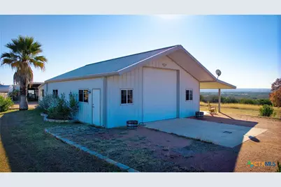 521 Bluff Creek Road, Comfort, TX 78010 - Photo 35