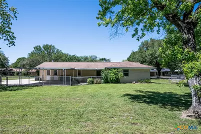 404 Rhodes, Victoria, TX 77904 - Photo 7