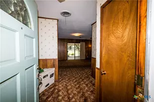 404 Rhodes, Victoria, TX 77904 - Photo 9