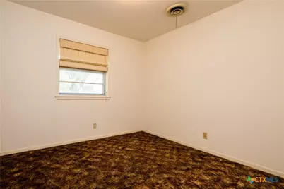 404 Rhodes, Victoria, TX 77904 - Photo 31