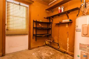 404 Rhodes, Victoria, TX 77904 - Photo 23