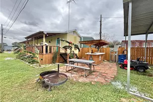 804 W Madison Ave, Port O'Connor, TX 77982 - Photo 27