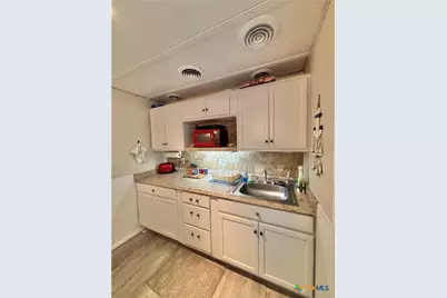 804 W Madison Avenue, Port O'Connor, TX 77982 - Photo 15