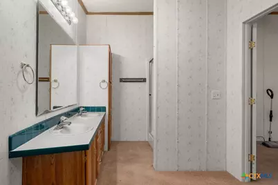 14858 Fm 1322, Luling, TX 78648 - Photo 11