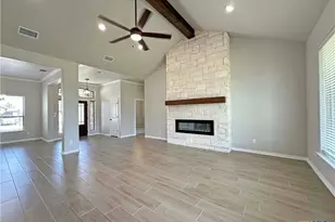 402 Juniper Dr, Troy, TX 76579 - Photo 3