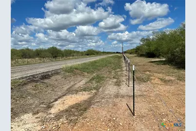 1787 Fm 446, Victoria, TX 77905 - Photo 3