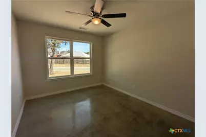 1023 Fieldstone Drive, Lampasas, TX 76550 - Photo 9