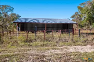 847 Littlehorn Ln, Stockdale, TX 78160 - Photo 11