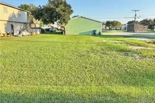 510 N 10th St, Port O'Connor, TX 77982 - Photo 29