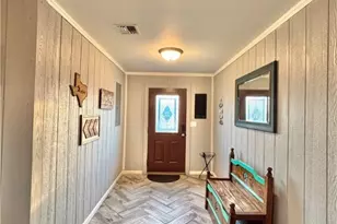 510 N 10th St, Port O'Connor, TX 77982 - Photo 3