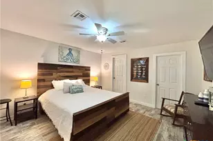 510 N 10th St, Port O'Connor, TX 77982 - Photo 19