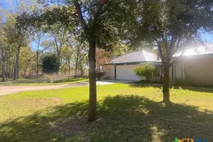 00 Buffalo Gap, Seguin, TX 78155 - Photo 5