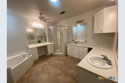 00 Buffalo Gap, Seguin, TX 78155 - Photo 41