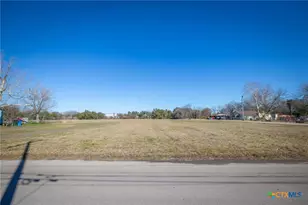 Tbd E Pine St, Seguin, TX 78155 - Photo 9