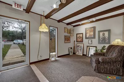 715 W Hopkins Street, San Marcos, TX 78666 - Photo 11