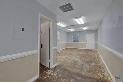 715 W Hopkins Street, San Marcos, TX 78666 - Photo 19