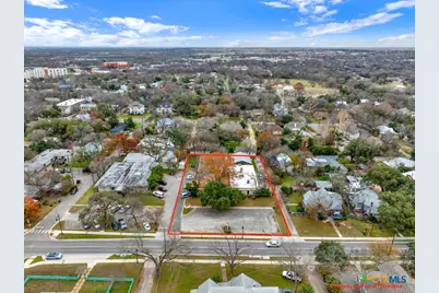 715 W Hopkins Street, San Marcos, TX 78666 - Photo 1