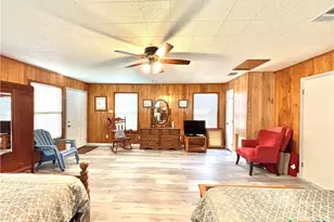 104 S Byers St, Port O'Connor, TX 77982 - Photo 19