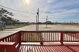 104 S Byers St, Port O'Connor, TX 77982 - Photo 25