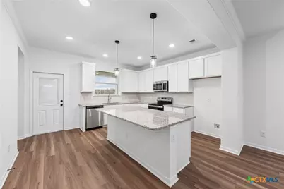 8011 Pineridge Way, Temple, TX 76502 - Photo 7