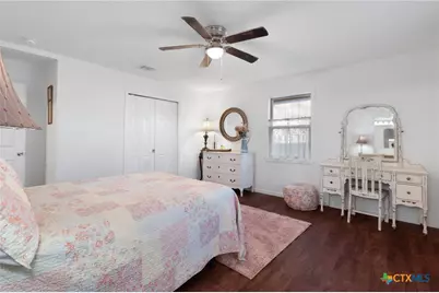 801 1/2 E Avenue C, Lampasas, TX 76550 - Photo 21