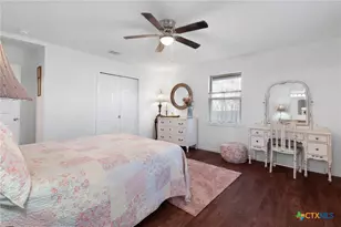 801 1/2 E Ave C, Lampasas, TX 76550 - Photo 21