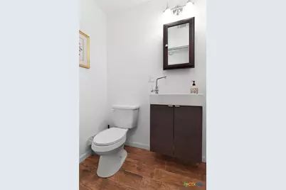 801 1/2 E Avenue C, Lampasas, TX 76550 - Photo 17