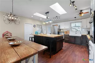 801 1/2 E Ave C, Lampasas, TX 76550 - Photo 9