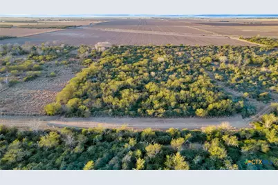 000 Rabbit Run Road, Victoria, TX 77905 - Photo 3