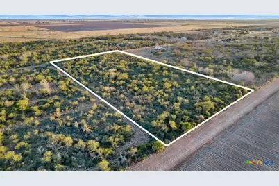 000 Rabbit Run Road, Victoria, TX 77905 - Photo 1