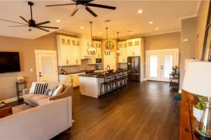 223 Meadowlark Dr, Palacios, TX 77465 - Photo 15