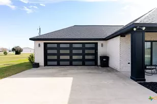 223 Meadowlark Dr, Palacios, TX 77465 - Photo 13