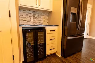 223 Meadowlark Dr, Palacios, TX 77465 - Photo 19