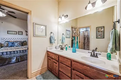 385 Green Park Drive, Belton, TX 76513 - Photo 23