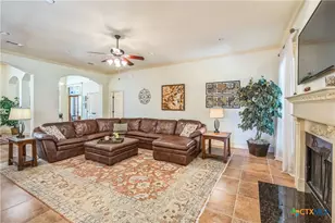 385 Green Park Dr, Belton, TX 76513 - Photo 9