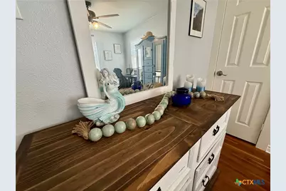 402 E Virginia Avenue, Seadrift, TX 77983 - Photo 25