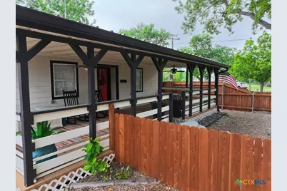 402 E Virginia Avenue, Seadrift, TX 77983 - Photo 1