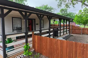 402 E Virginia Ave, Seadrift, TX 77983 - Photo 1