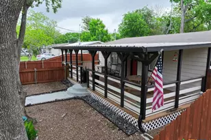 402 E Virginia Ave, Seadrift, TX 77983 - Photo 3