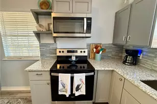 402 E Virginia Ave, Seadrift, TX 77983 - Photo 13