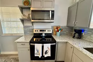 402 E Virginia Ave, Seadrift, TX 77983 - Photo 13