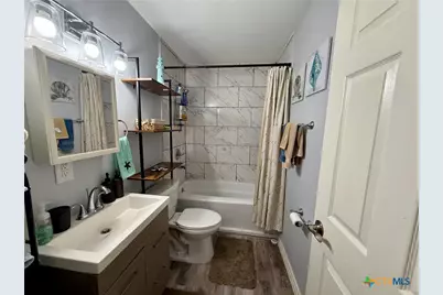 402 E Virginia Avenue, Seadrift, TX 77983 - Photo 21