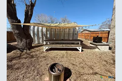 402 E Virginia Avenue, Seadrift, TX 77983 - Photo 33