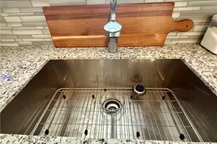 402 E Virginia Ave, Seadrift, TX 77983 - Photo 15