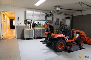 447 Schaefer Rd, Victoria, TX 77905 - Photo 23