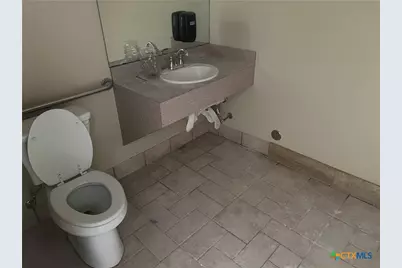 3405 E Central Texas Expressway #100, 200, 300, Killeen, TX 76543 - Photo 13