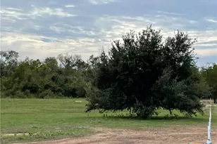 103 Texan Ln, Victoria, TX 77905 - Photo 1