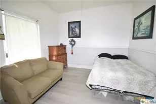 920 S 33rd St, Temple, TX 76504 - Photo 13